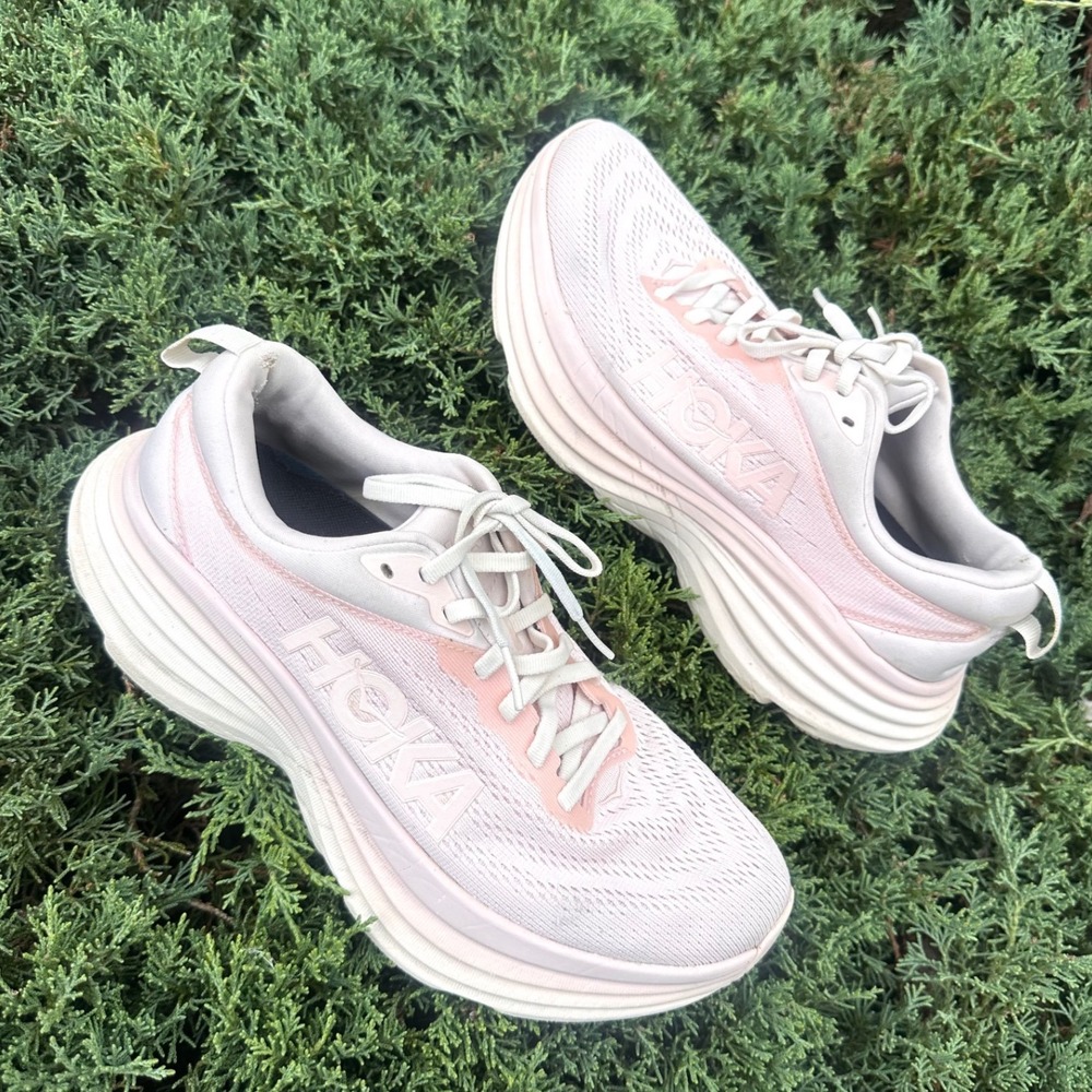 Hoka Bondi 8 Women's Athletic Shoes Size 8 Blush Pink